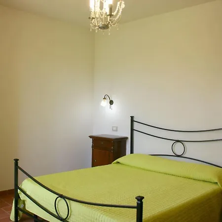 Apartment Fratticciola Sleeps 4 Pool Air Con Wifi
