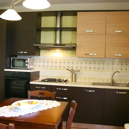 Apartment Fratticciola Sleeps 4 Pool Air Con Wifi *